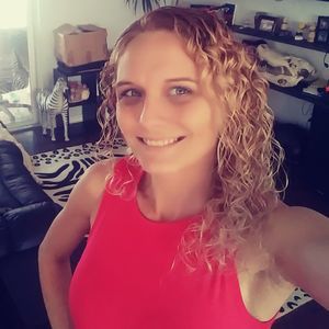 Meet your Posher, Cassandra